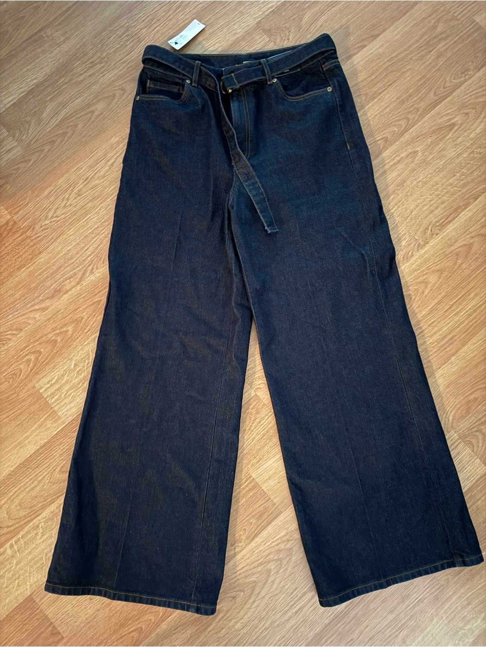 Express Dark Blue Denim Jeans with Contrast Stitching